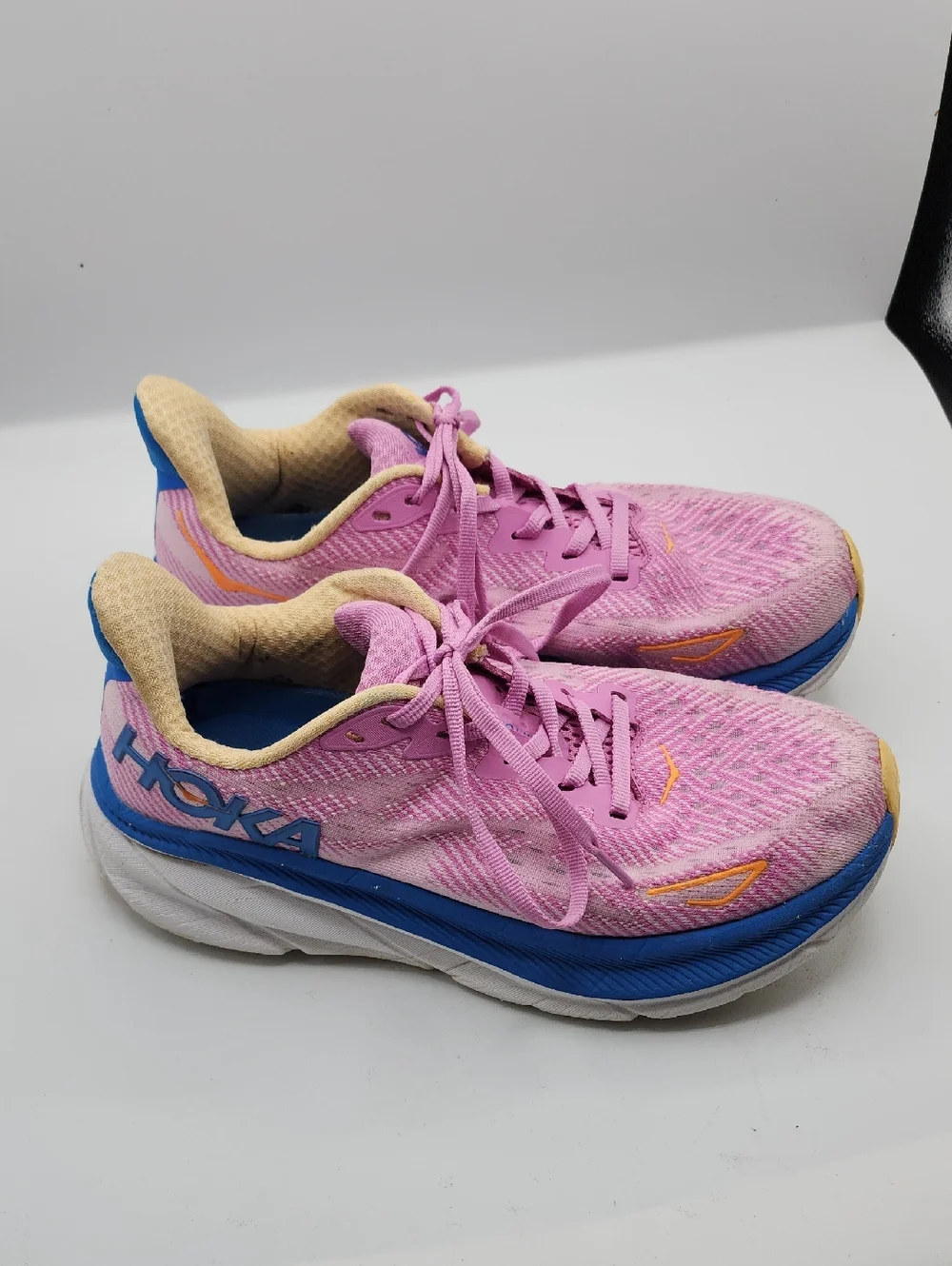 Hoka Women's Clifton 9 Pink and Blue Athletic Running Shoes Size 7.5 2E